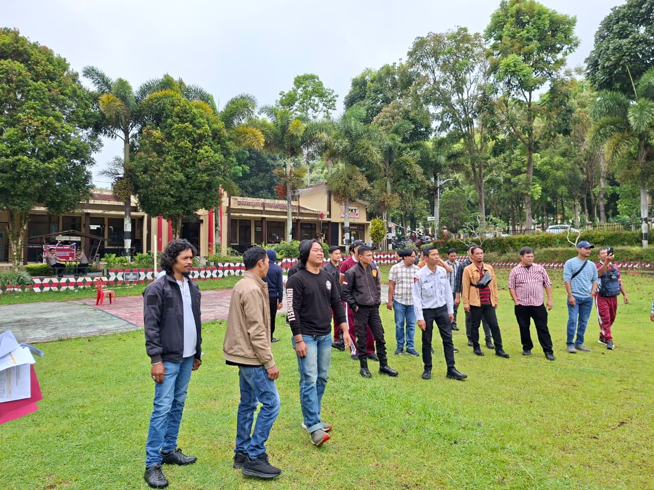 Polres Pagaralam Gelar Latihan Sispamkota, Tegaskan Kesiapan Amankan Unjuk Rasa Secara Humanis dan Profesional* - Lingkaran Istana